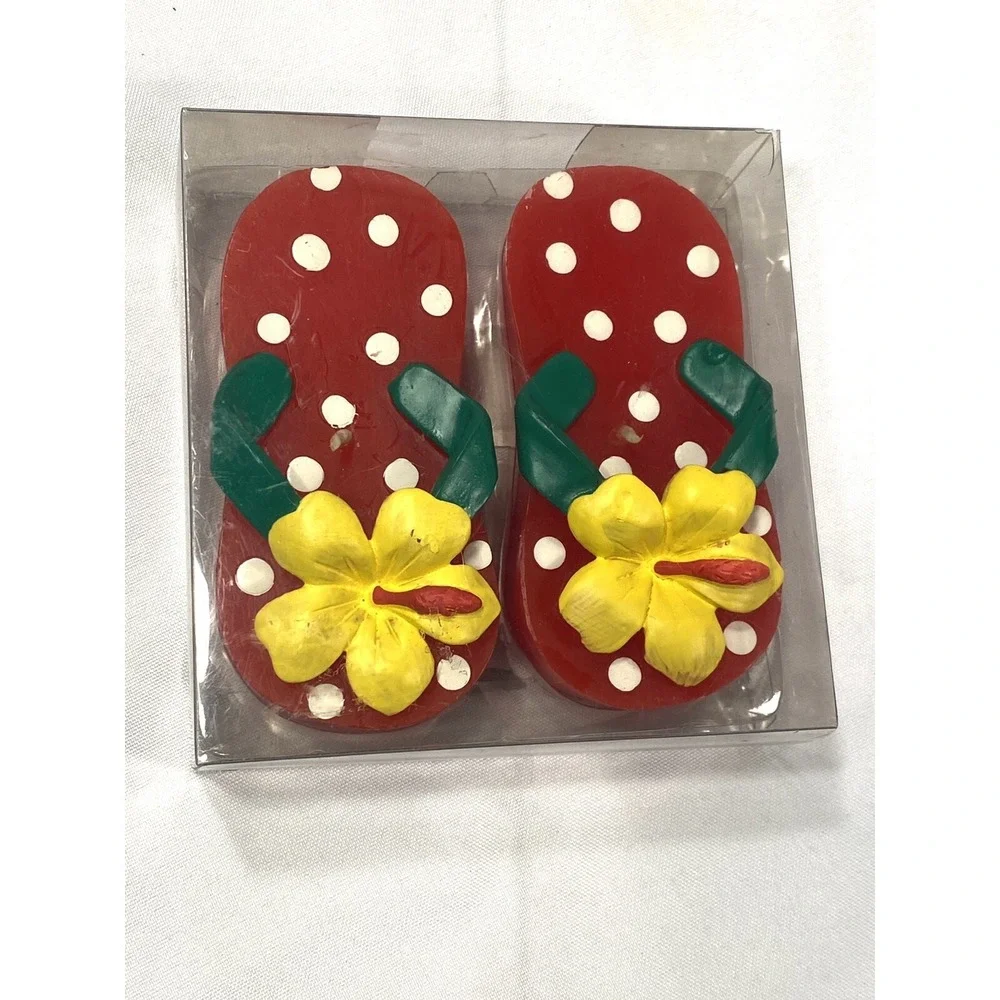 new LE gourment chef RED‎ FLIP FLOP FLOWER FLORAL CANDLES